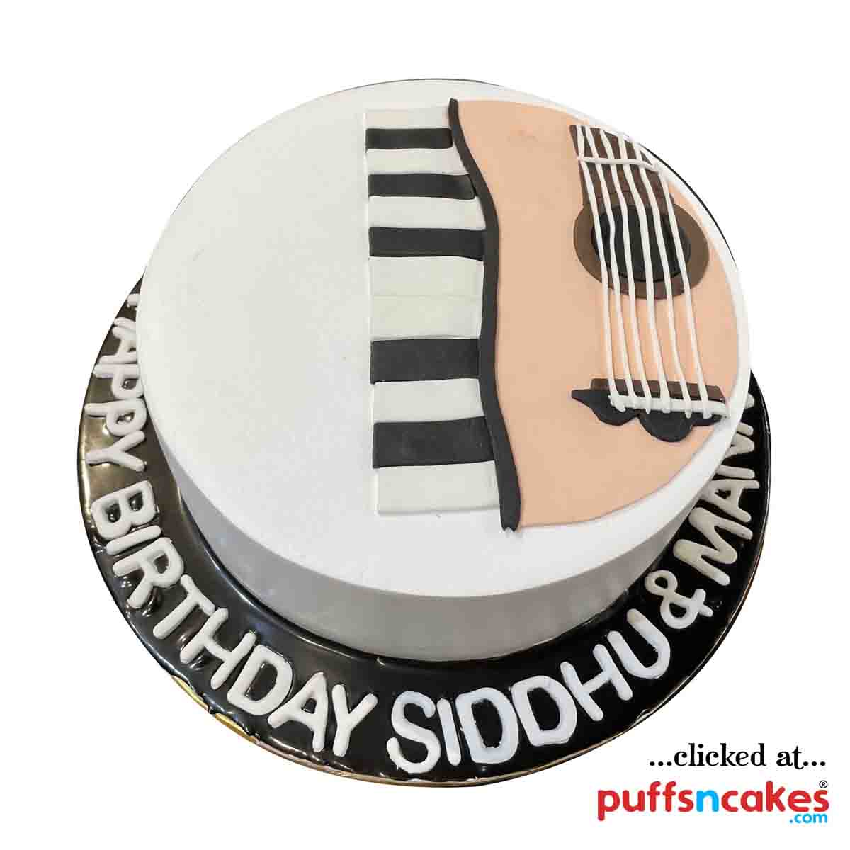 (1695) Guitar Keyboard Music Theme Cake